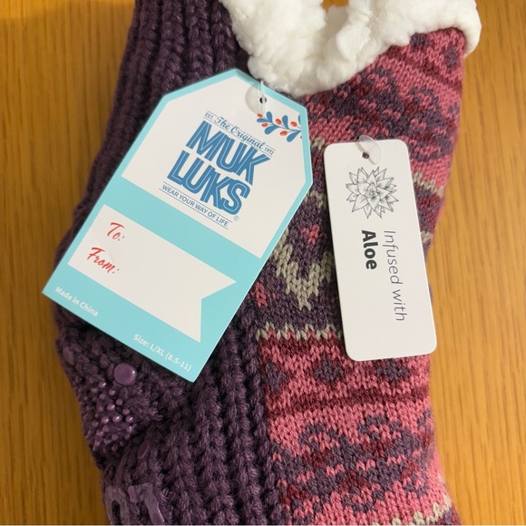 NWT MUK LUKS Aloe Infused Sherpa Cozy Cabin Ankle Socks Berry Large/XL 8.5 - 11 - Picture 3 of 4